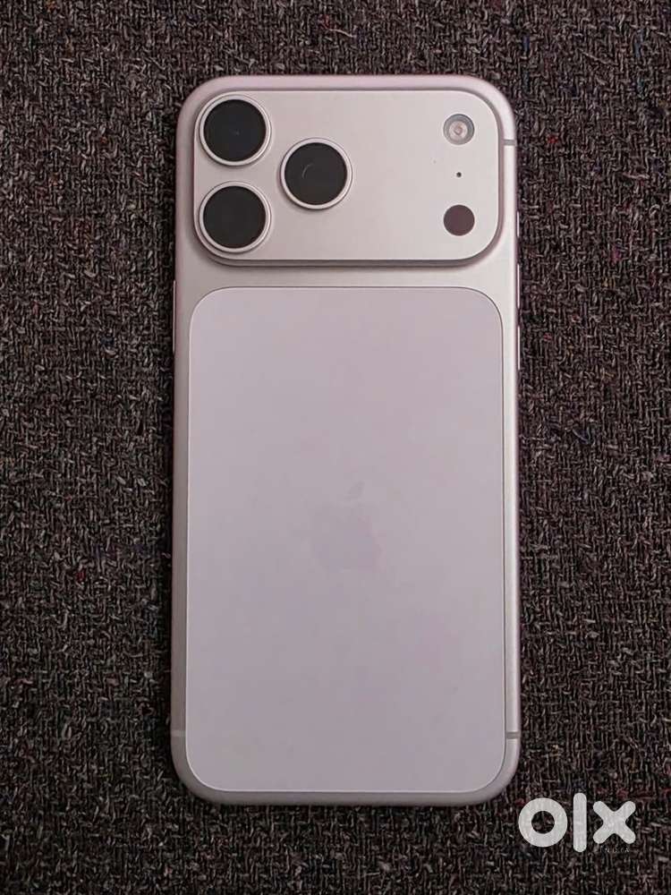 iPhone 17 pro max 256gb silver Indian 1 month used