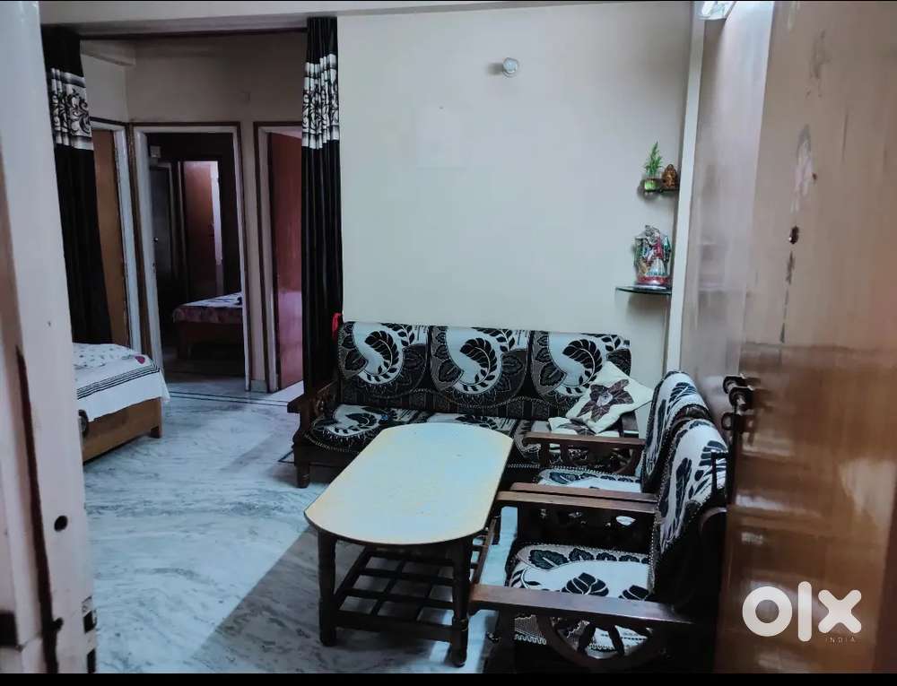 2 bhk flat for rent near Geeta Nagar metro station