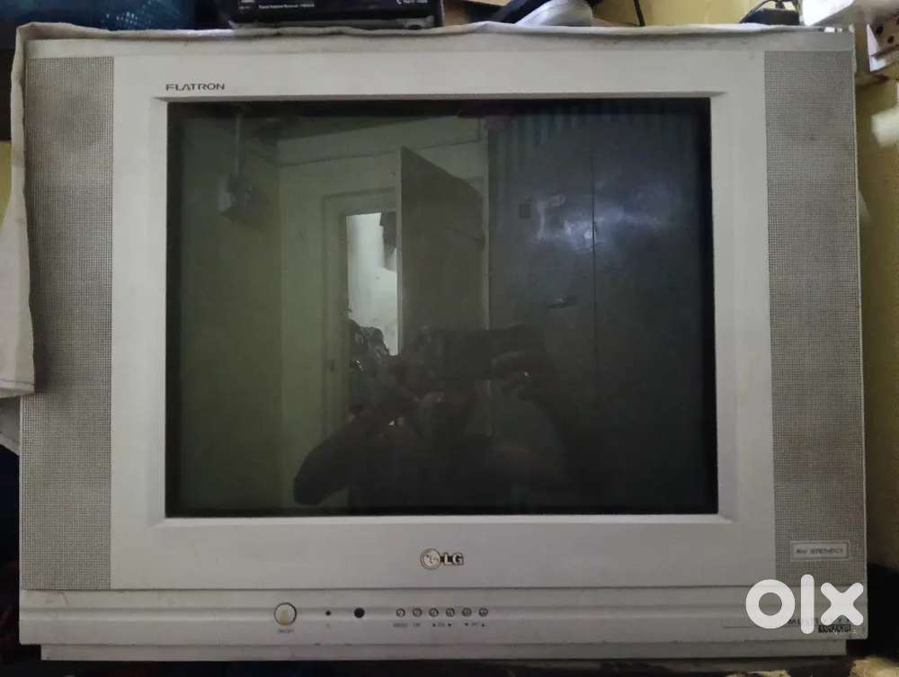 LG 21 flat TV good condition good good  100./.