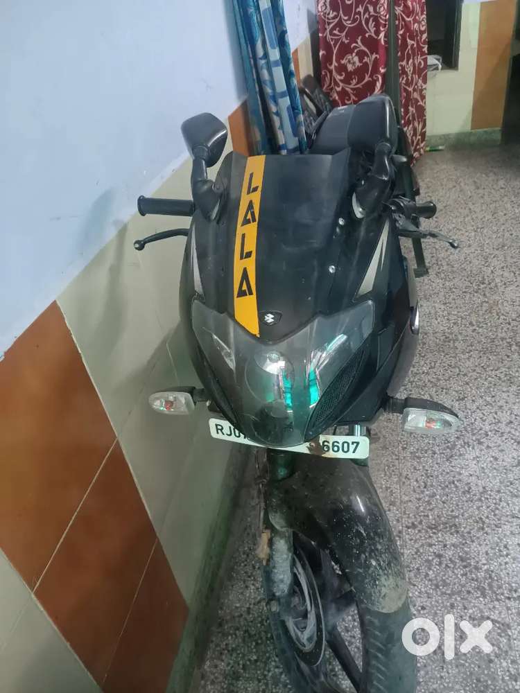 Pulsar 220f