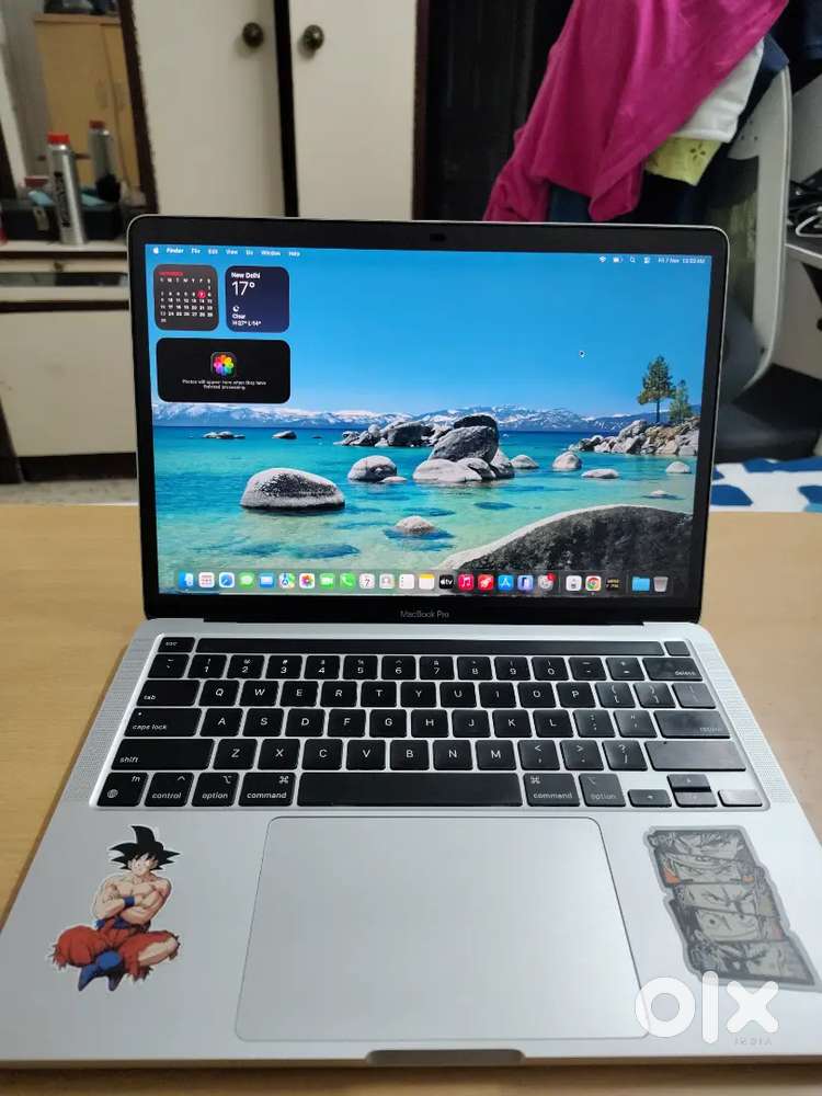 Macbook Pro M1 16, 512 GB with Touchbar Mint Condition