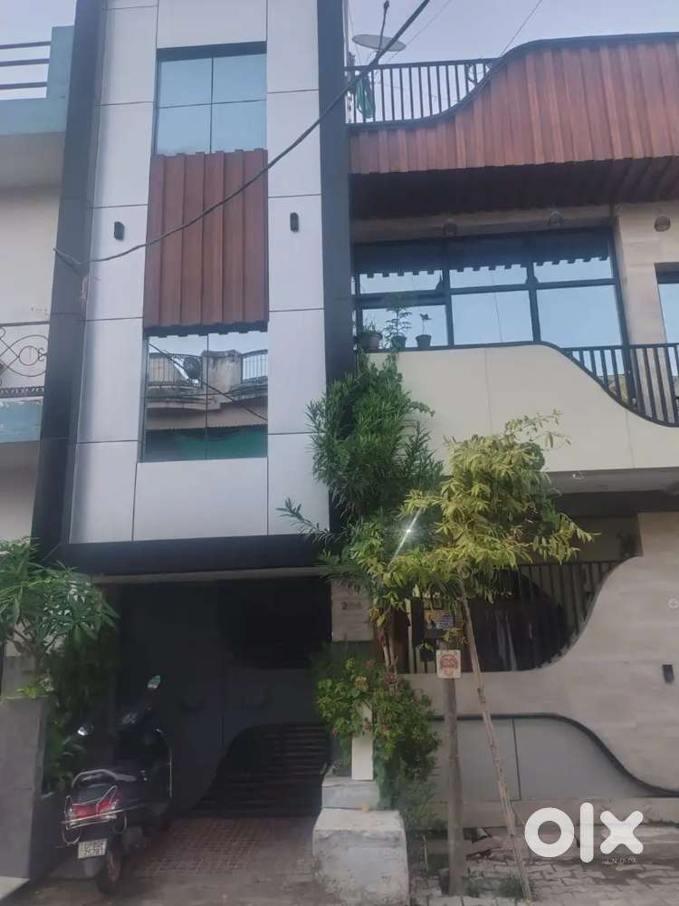 No Brokerage 2BHK Seperate Ground Floor in Dayalbagh