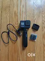 Go Pro Hero 8 with extra battery