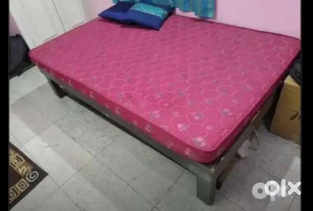 4*6 cot and  Sleepwell matress, Study table and chair.