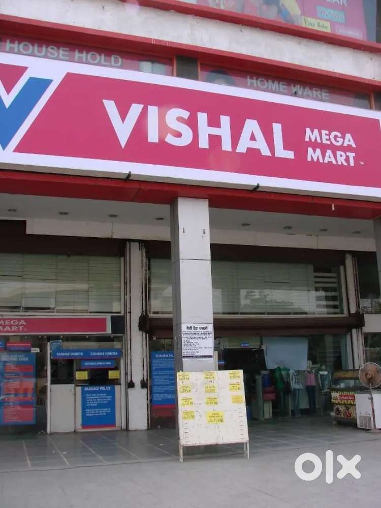 Warehouse Vishal Mega Mart for Shopping Mall boys and girls area vice