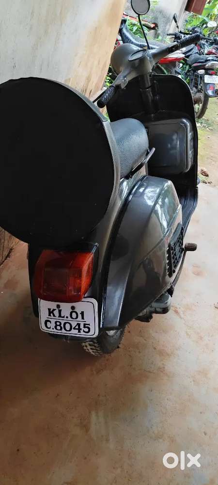 Good condition. Good look scooter. Single use. First owner