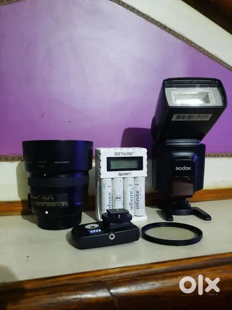 Nikon 50mm Lens & Flash Combo Almost Like New Condition