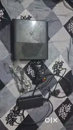 Xbox 360 E 4GB