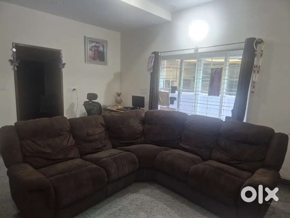 Recliner sofa  (2 recliners)