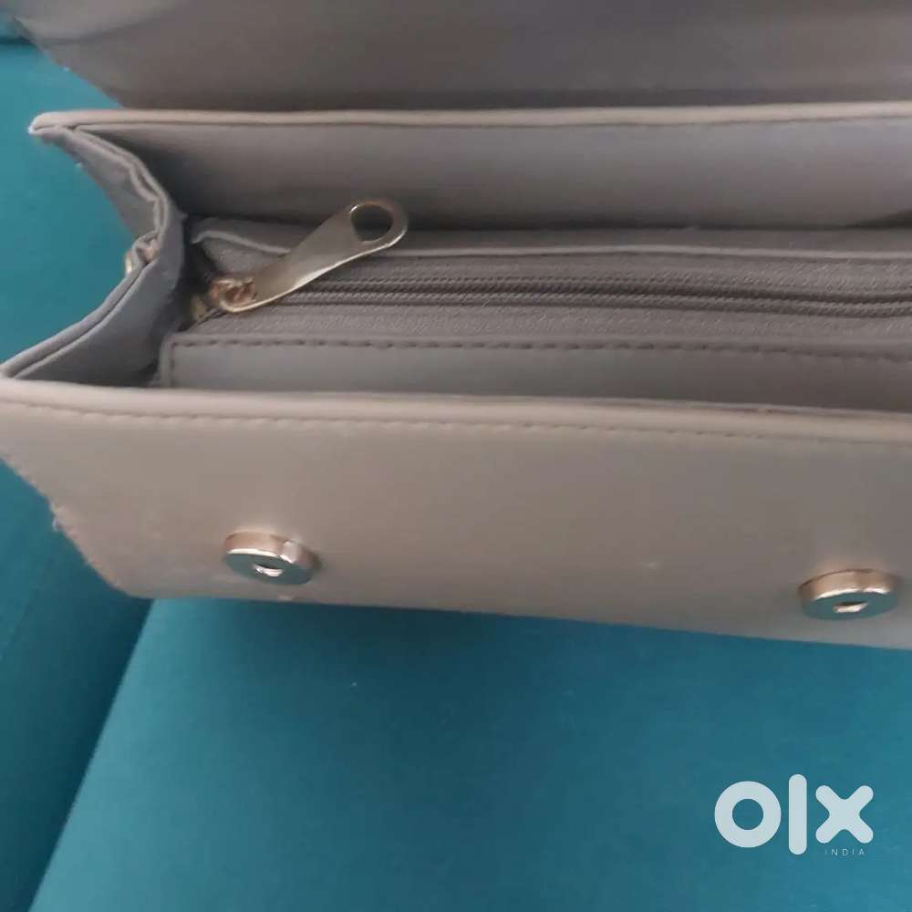 Purse i have a purse to sale