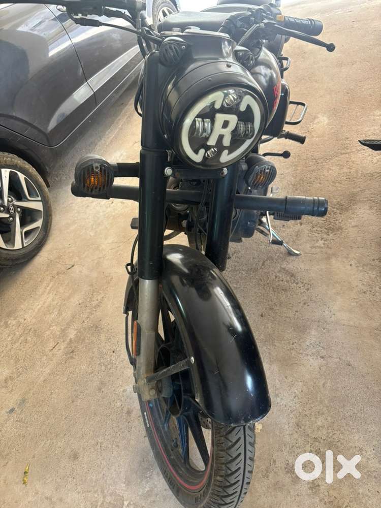Bullet classic 350 black colour