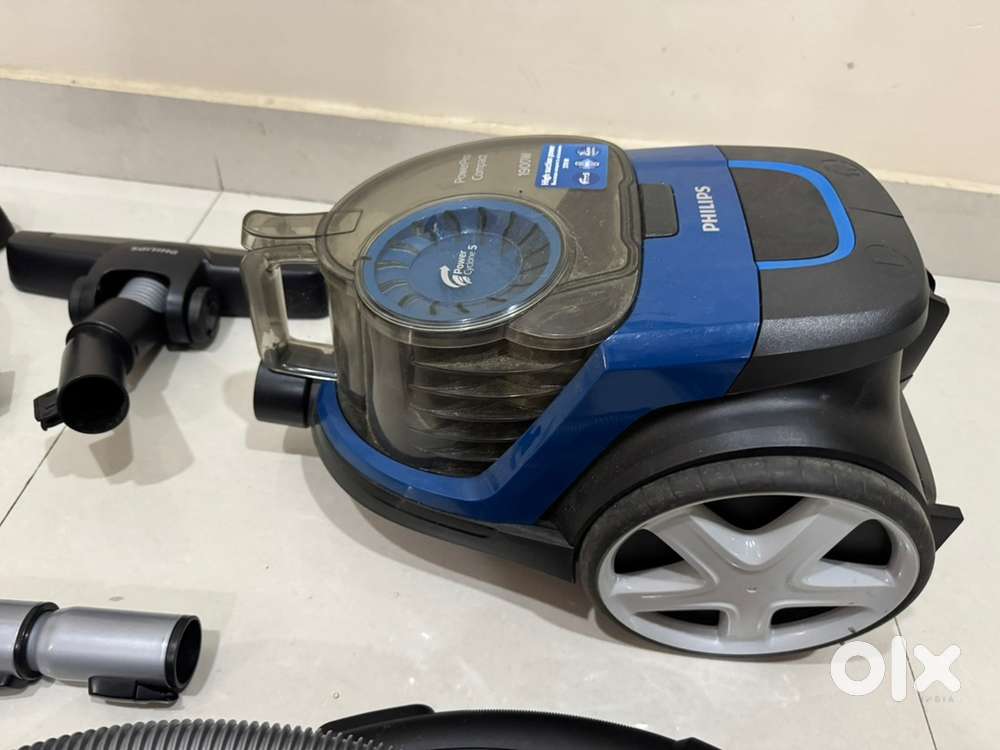 Philips PowerPro Compact 1900 watts Vacuum Cleaner