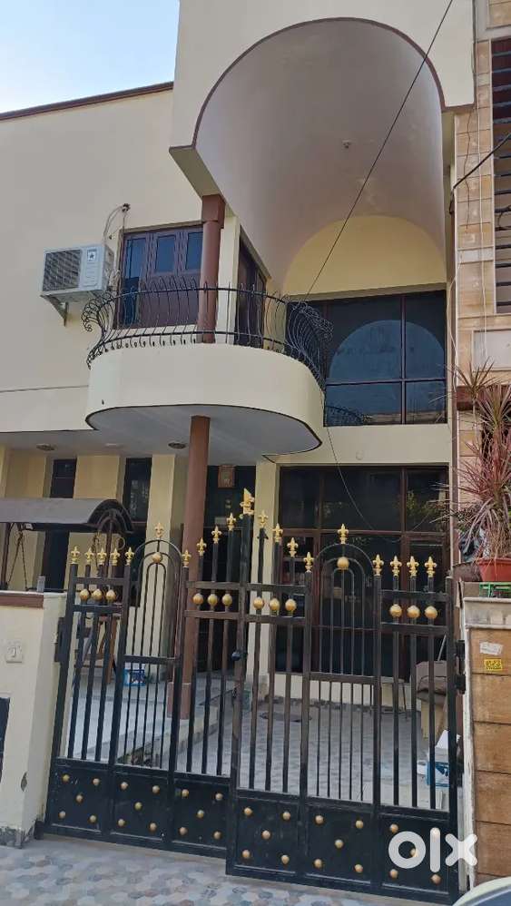 Fully Well Furnished Independent East Facing House in Nirman Nagar