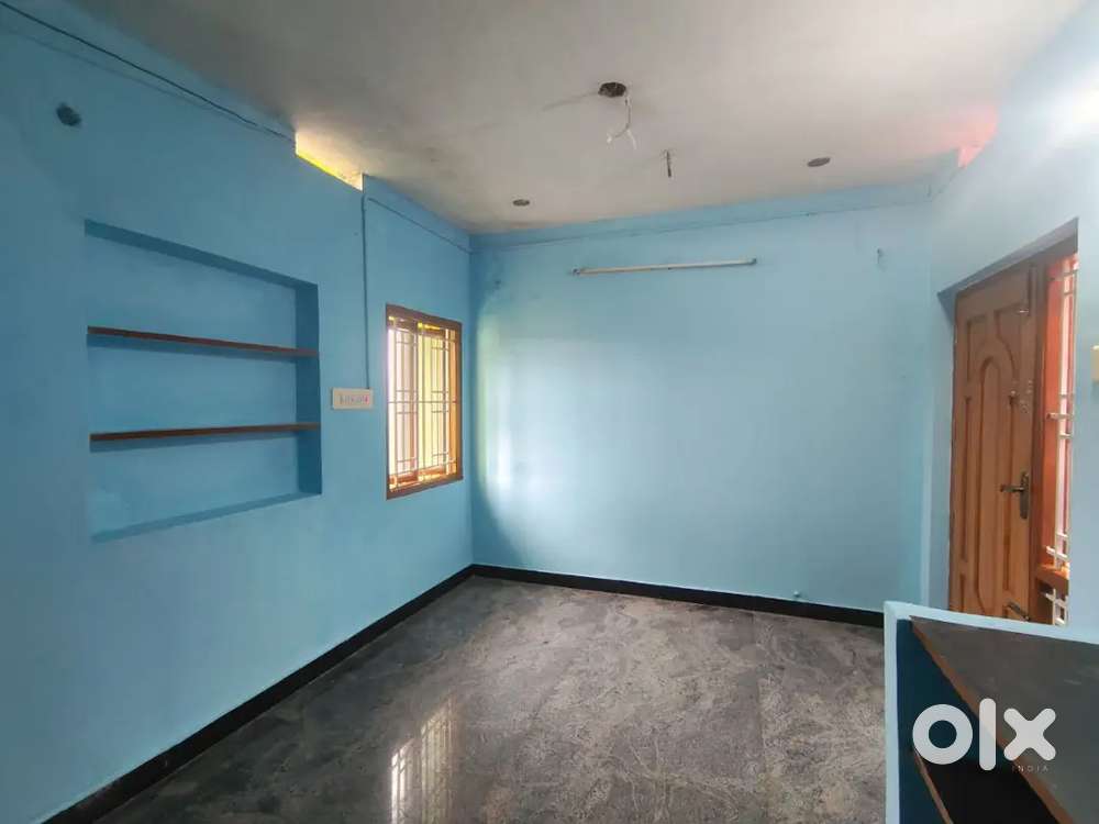 Room for rent in samundipuram mahesh vidyalaya school back side