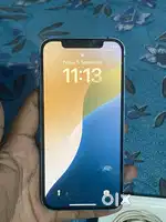 iPhone 12.