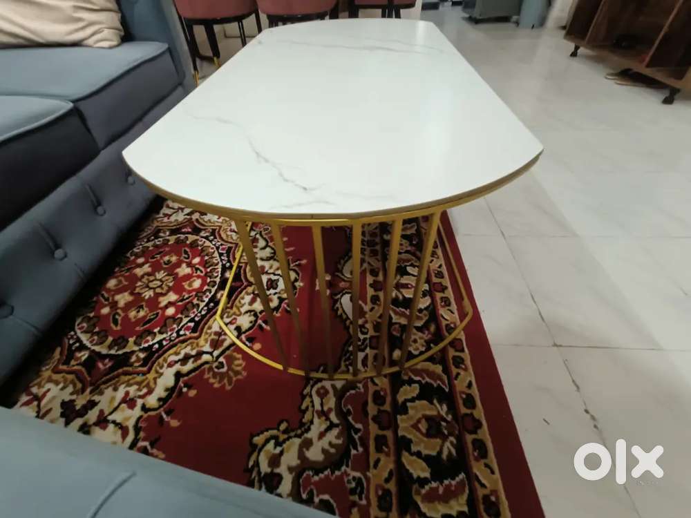 Centre table