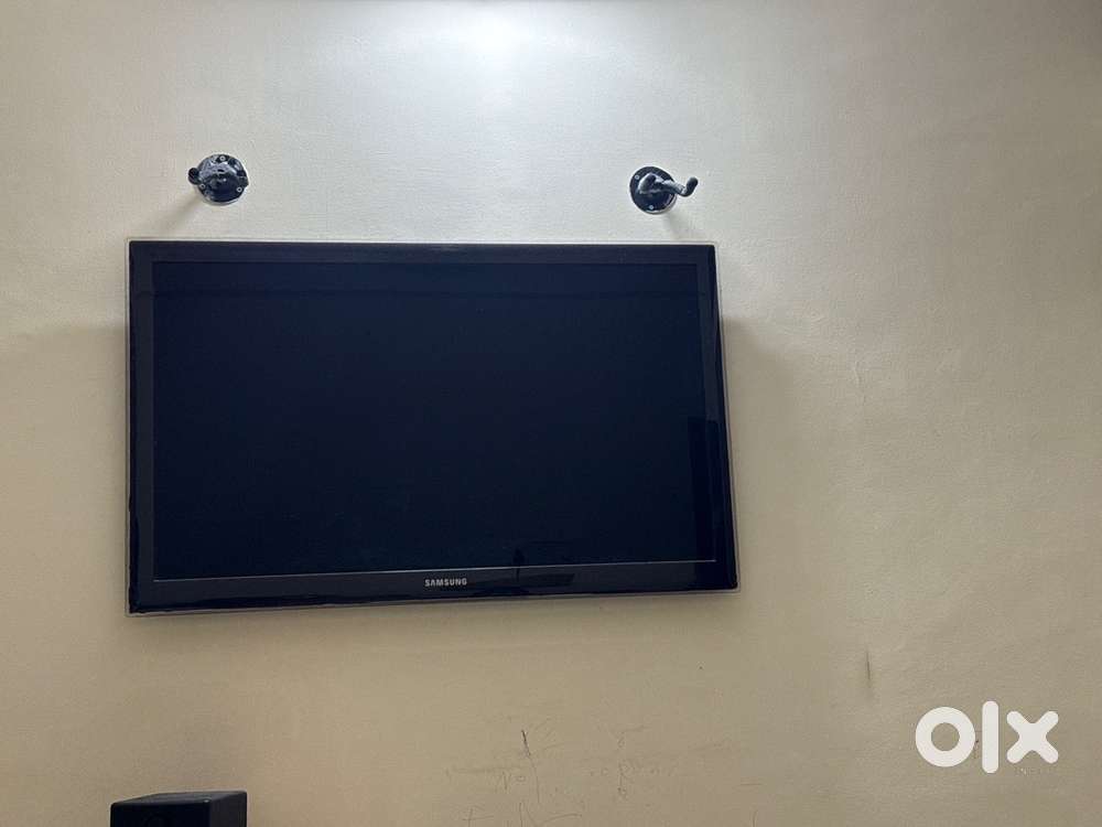 Tv screen for sale