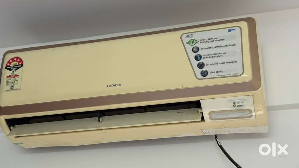 Hitachi AC