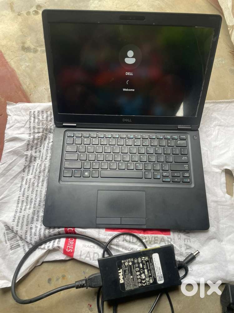 Dell Latitude 5490 is a laptop with a 14.00-inch display(Screen touch)
