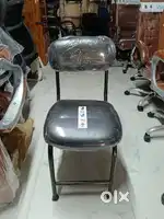 Visitor chair (library chair)