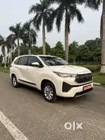 Toyota Innova Hycross 2.0 VX (O) Hybrid 7 STR, 2024, Petrol