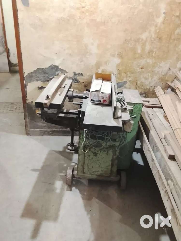 Carpenter heavy duty comercial wood plainer and wood drilling machine