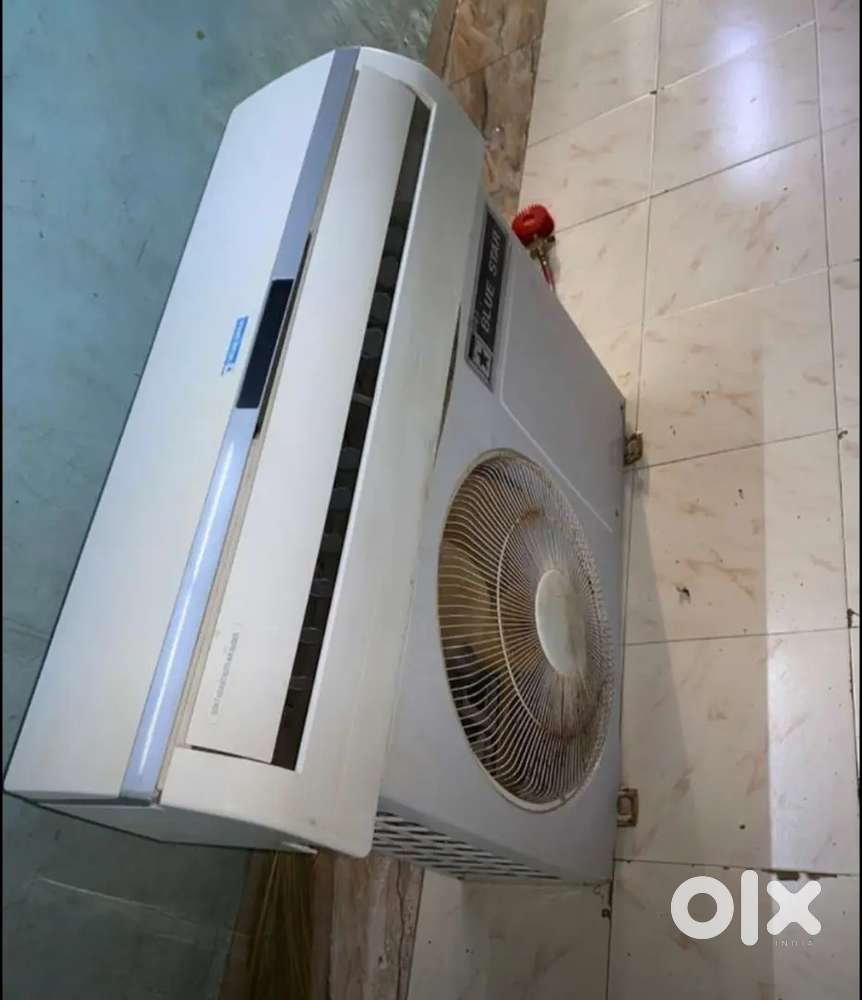 Blue star ac & lloyd ac ) with out fitting price only ac