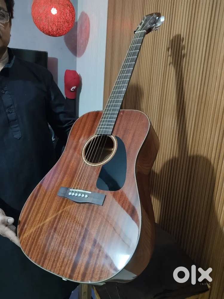 Fender CD-60 Mahogany guitar