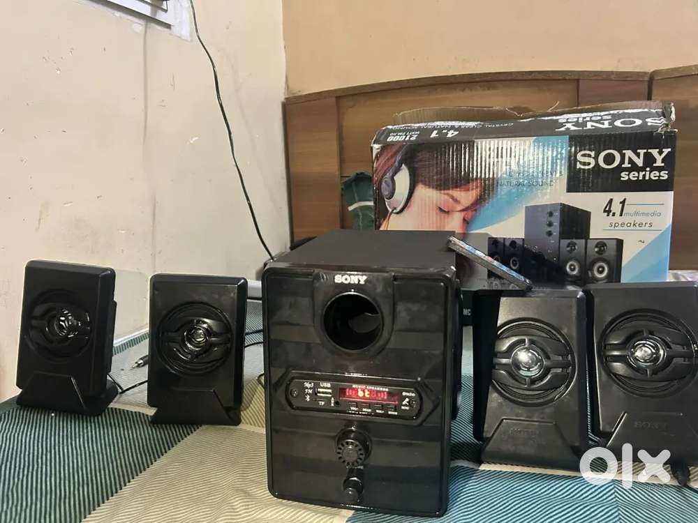 Sony speaker good condition loud sound with good quality