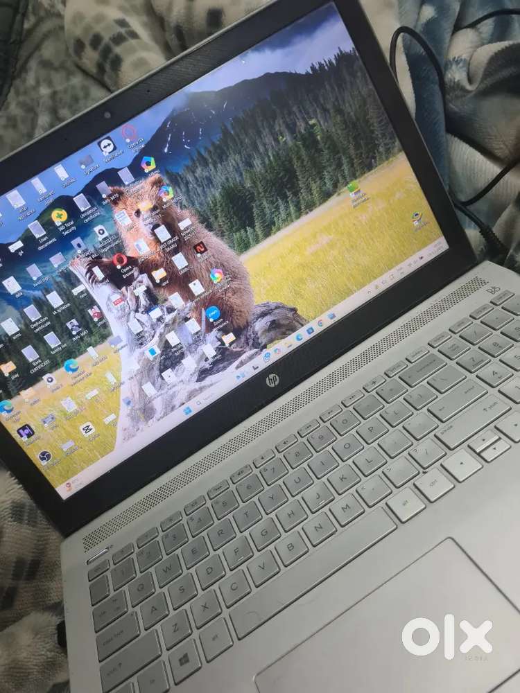 First class laptop, urgently want to sale due to urgent need of money