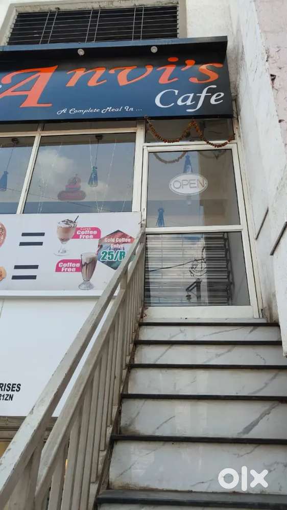 For rent Shop showroom office space