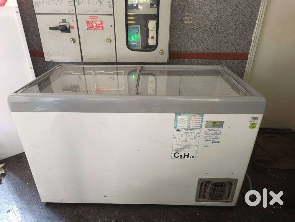 Western deep freezer