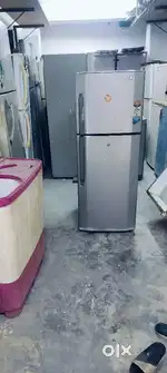 LG company double door fridge proper working condition