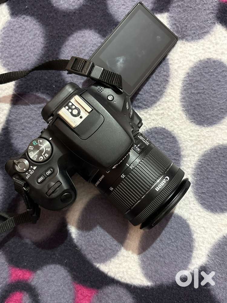 200D Canon, with Lens 18-55