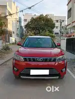 Mahindra XUV300 W8 (O) 1.5 Diesel AMT Dual Tone, 2020, Diesel