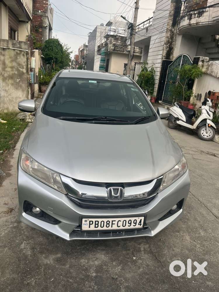 Honda City 2014 Diesel 131000 Km with Sun Roof