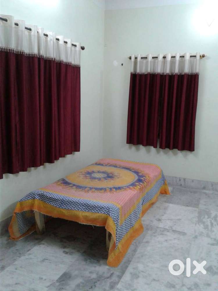 Luxurious and spacious room at cheap rate