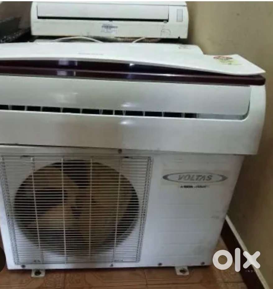 4 set of split AC 1.5 Ton