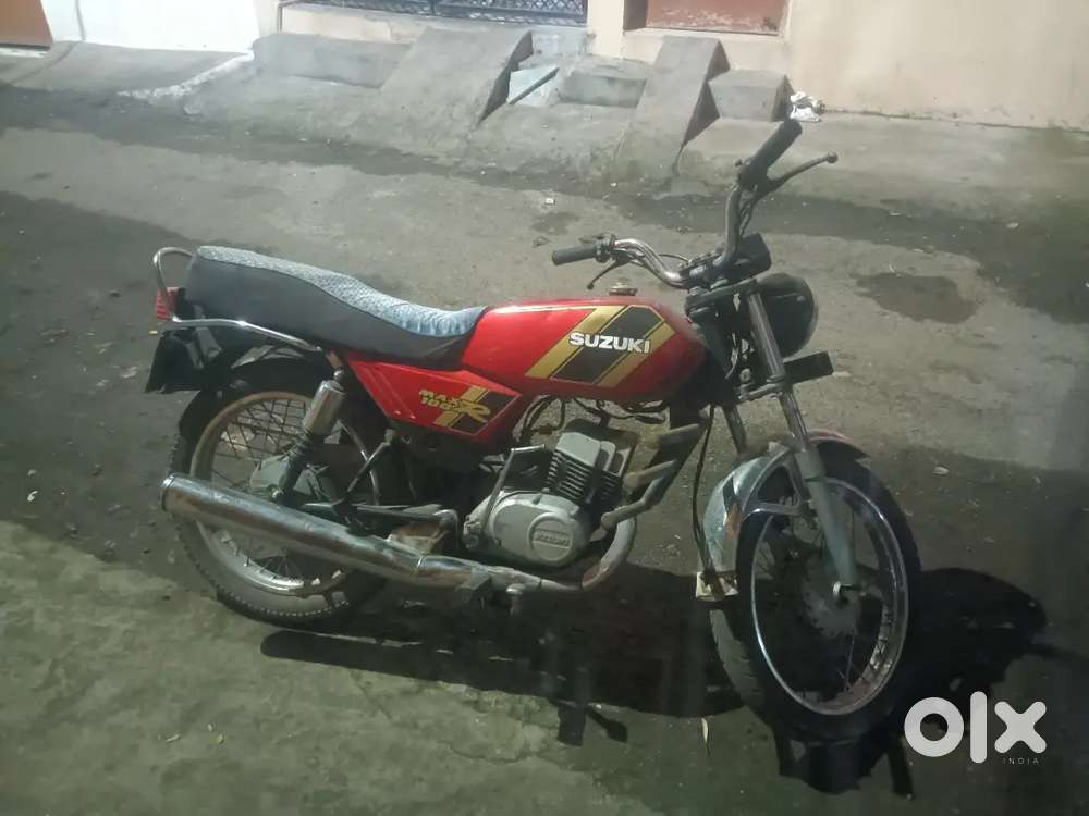 Suzuki max 100 best condition