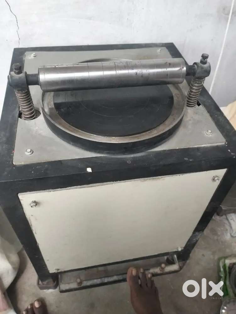 Papad machine