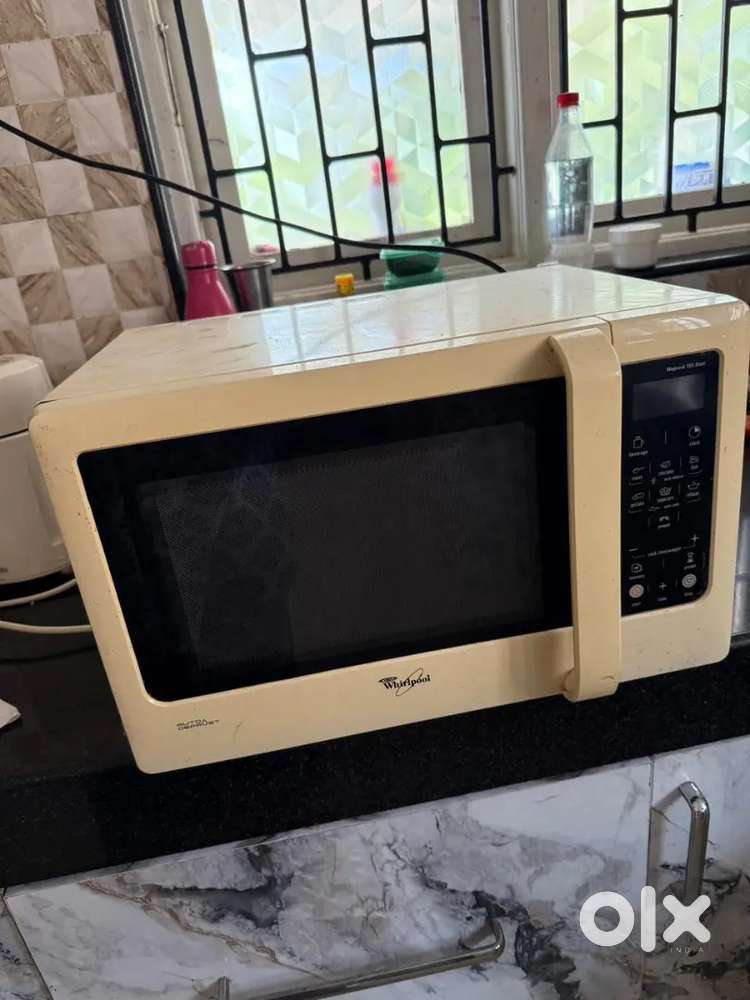 Whirlpool microwave oven
