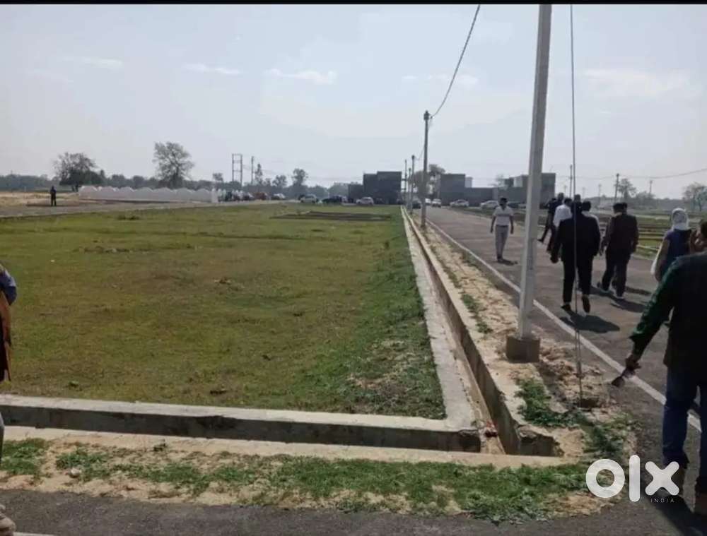 सुल्तानपुर वाराणसी हाईवे खुर्दही बाजार के पास रिंग रोड पर प्लाट ले