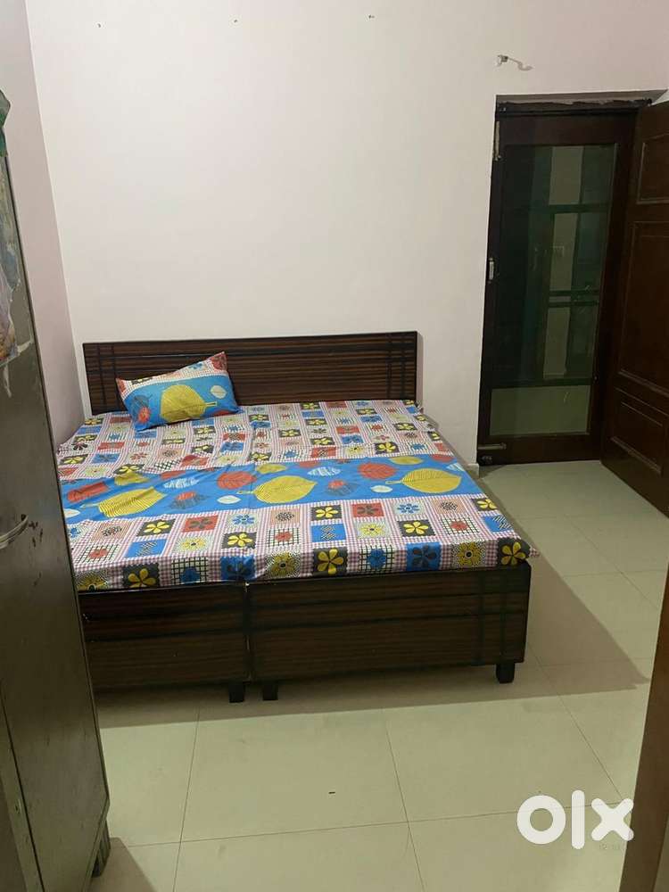 1 and 2 room set is available for rent