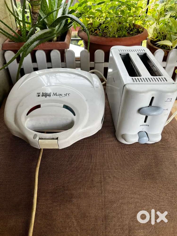 Bajaj Majesty Sandwich Maker & Philips Toaster