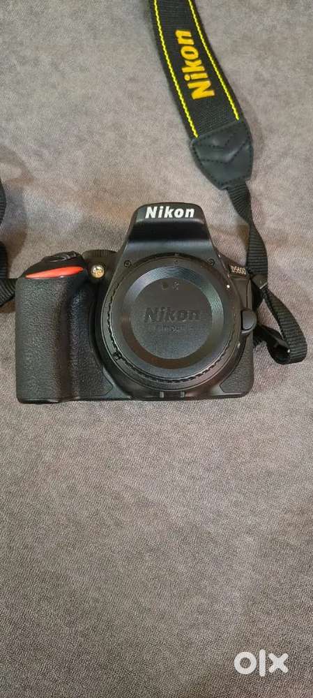 NIKON D5600