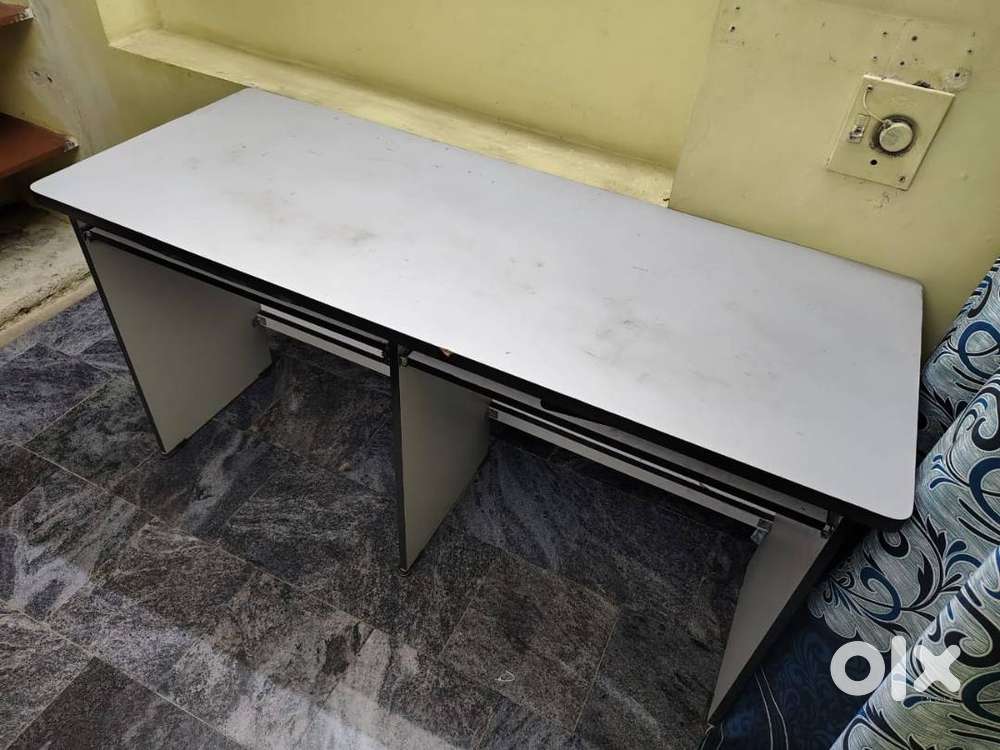 Computer Table