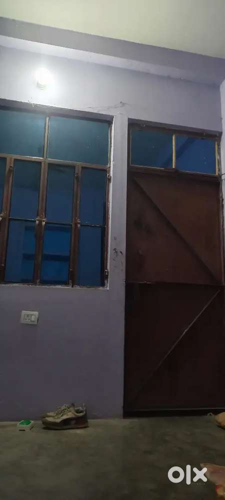 Need female roommate