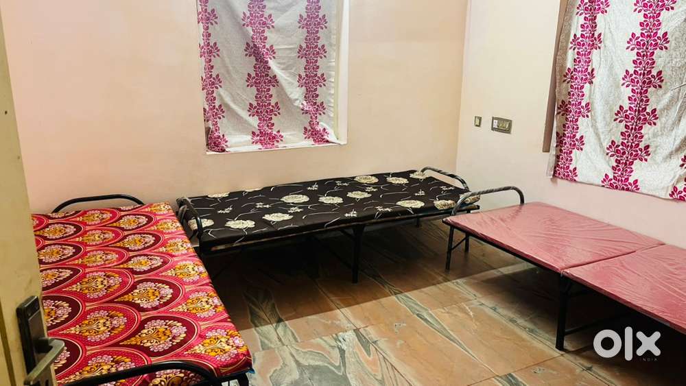 PG / Hostel for ladies at Kuravankonam, Kowdiar