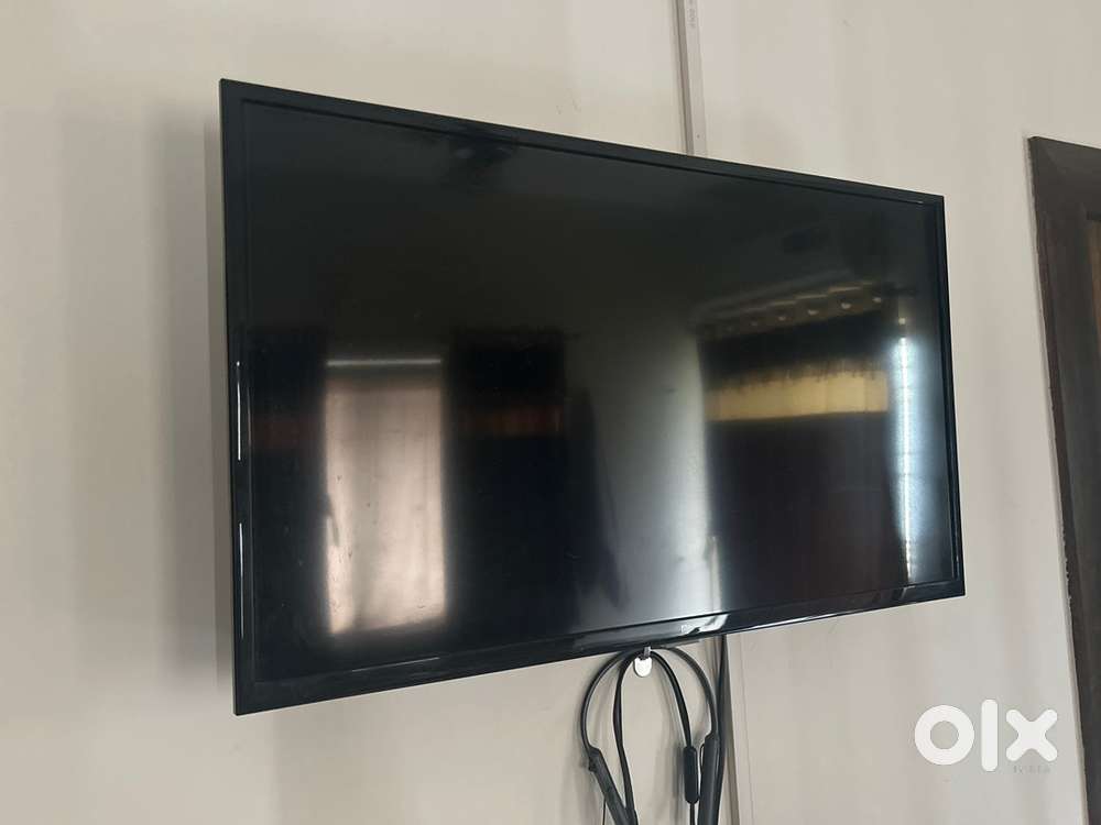 MI TV In best Condition