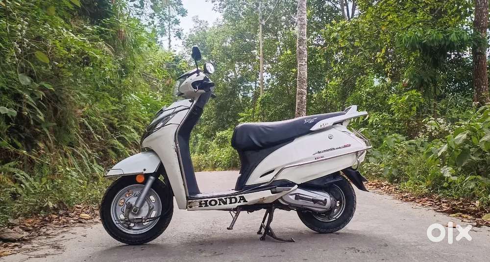URGENT SELL, my beautiful Activa 125.